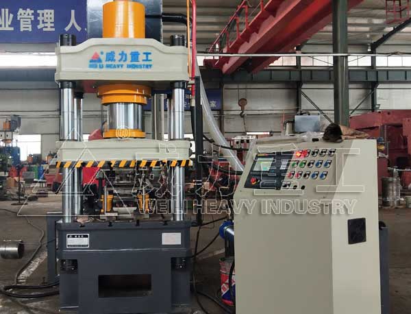 200噸玻璃鋼頭盔成型液壓機油缸的設計工藝？